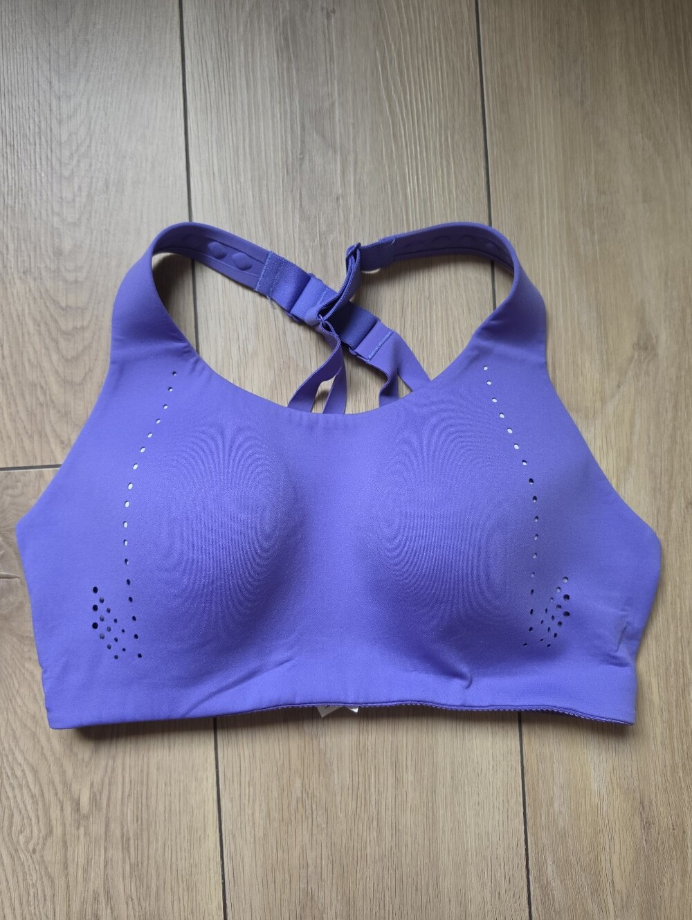 NWOT LULULEMON AIRSUPPORT BRA LAVENDER FOG COLOR SIZE 34D